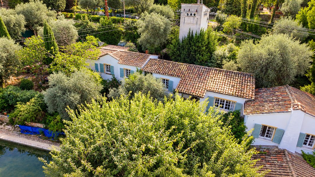 House in Grasse, Provence-Alpes-Côte d'Azur, France 2 - 19169973