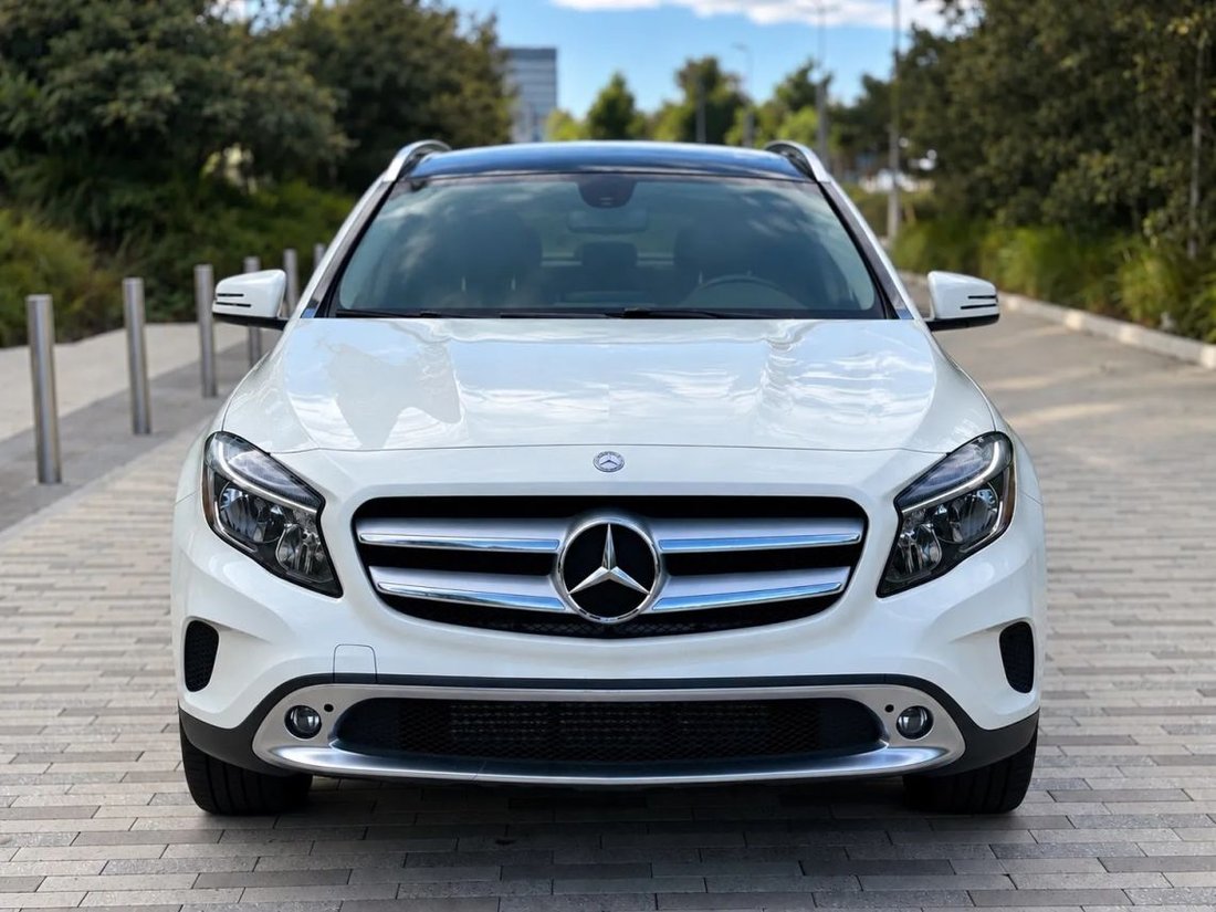 Suv in Inglewood, CA, United States 2 - 19178652