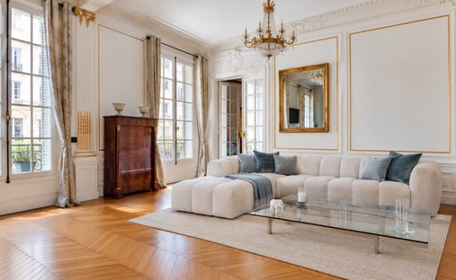 Apartment in Grange Aux Belles-Terrage, Paris 10e Arrondissement, Paris 1