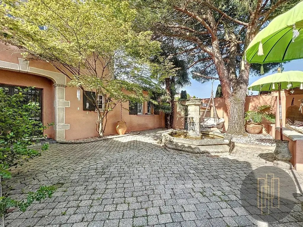 Villa in Villefranche-sur-Saone, Auvergne-Rhone-Alpen, Frankreich 1 - 19140959