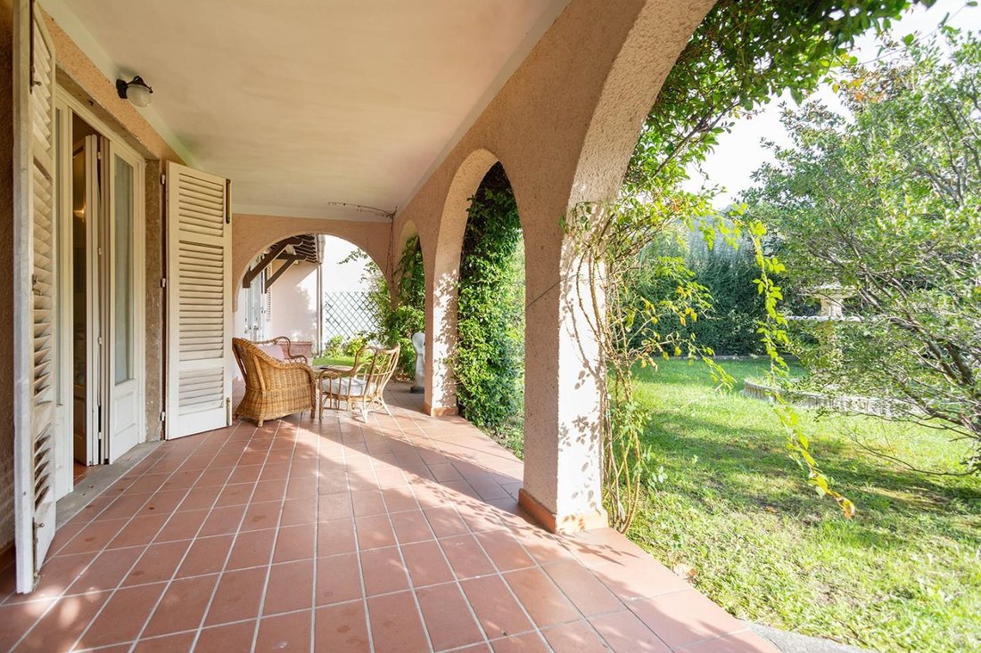Country House in Pieve di Brancoli, Lucca, Tuscany 4 - 19178361