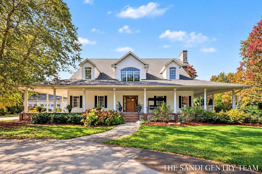 House in Fruitport Charter Township, Michigan, United States 1 - 19147594