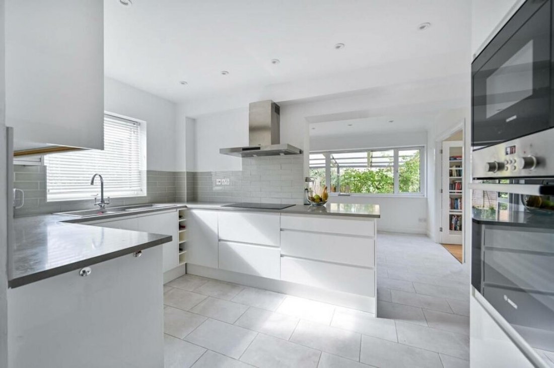 House in Maidenhead, England 2 - 19174800