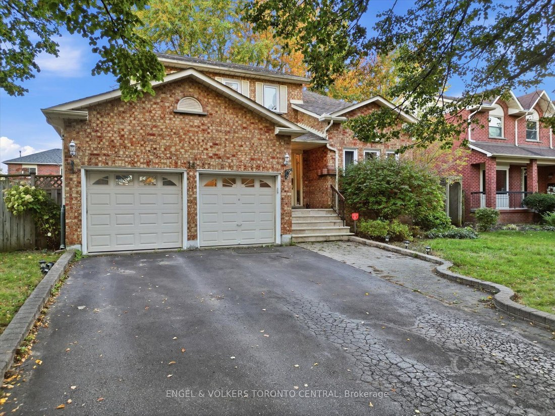 House in Ajax, Ontario, Canada 2 - 19178380