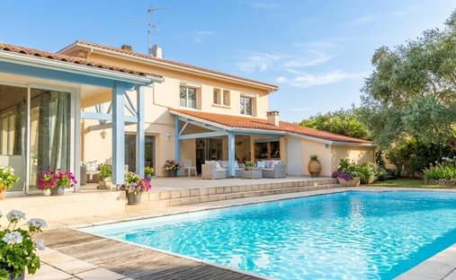 House in Turquet-Monges, Le Passage, France 1