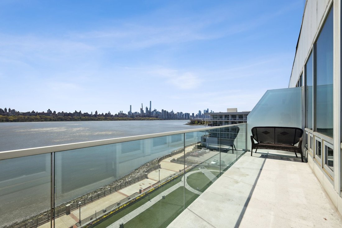 Condo in Edgewater, New Jersey, United States 4 - 19174542