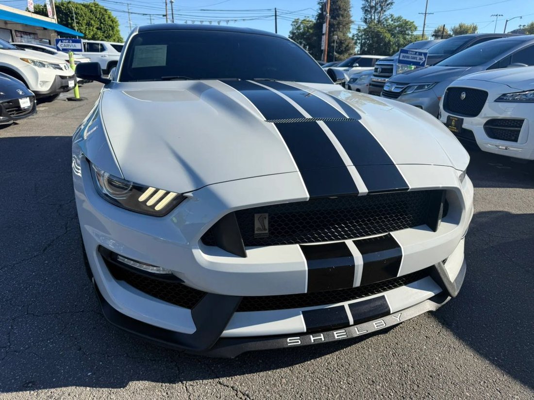 Coupe in Los Angeles, CA, United States 2 - 19180028