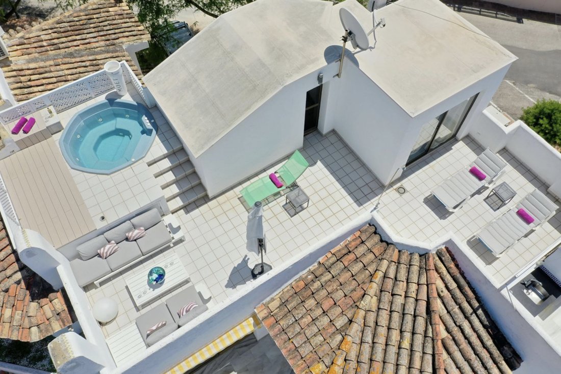 Penthouse in Elviria-Cabopino, Marbella, Spanien 2 - 19175504