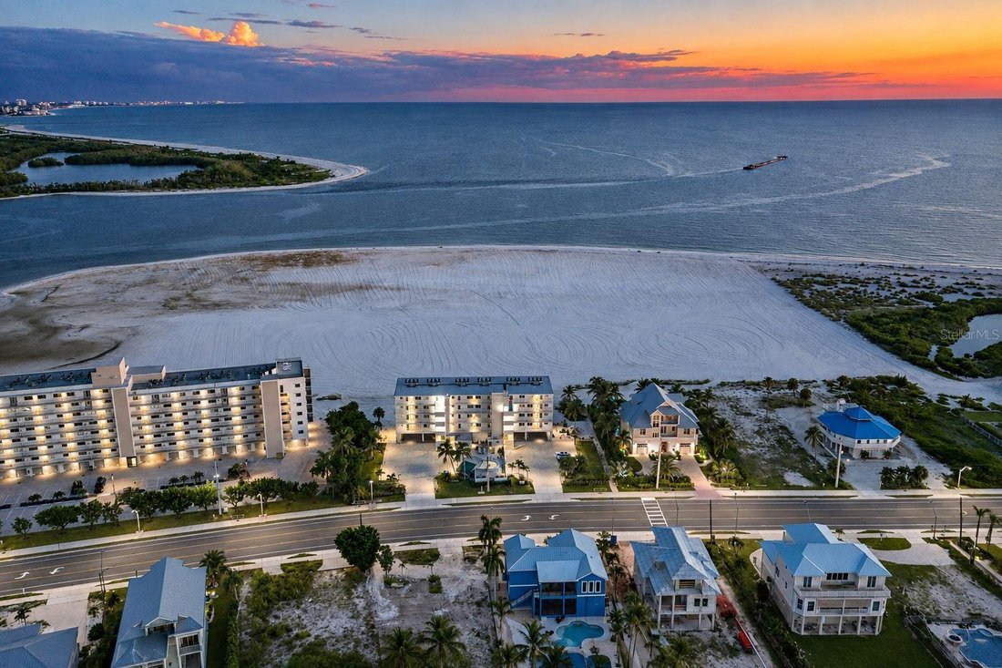 Condo in Fort Myers Beach, Florida, United States 2 - 19181180