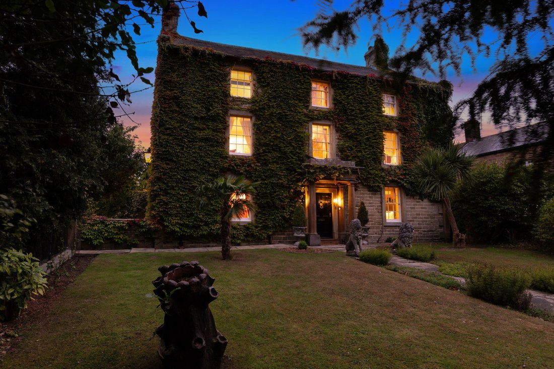 House in Derbyshire, England 3 - 19175014