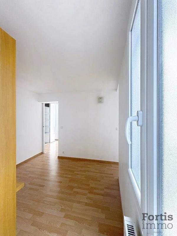 Apartment in Hoche-Friedland, Paris 8e Arrondissement, Paris 3 - 19173330