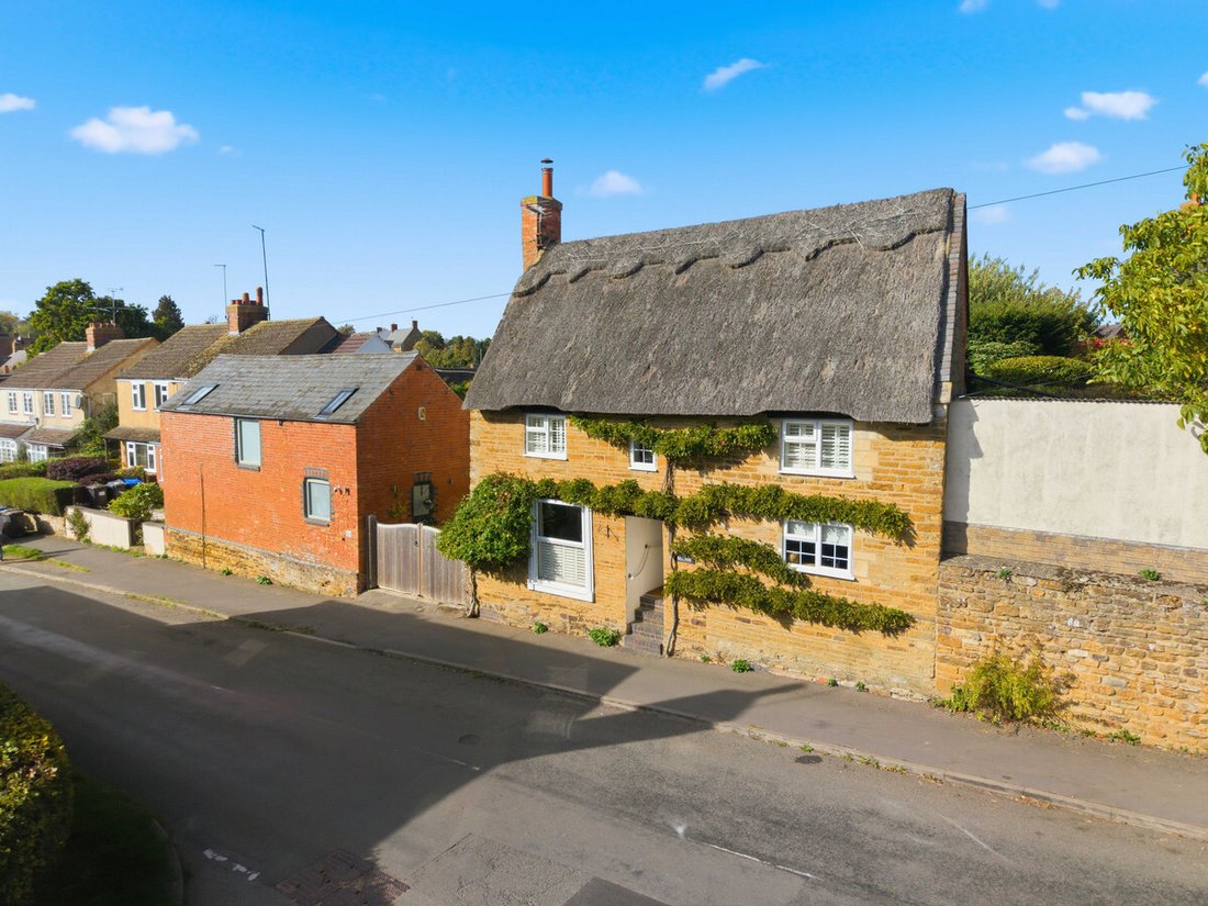 House in Walgrave, England 1 - 19174995