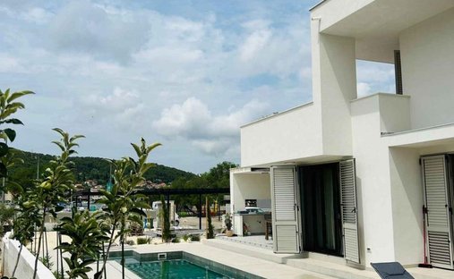 Villa en Opcina Bilice, Condado de Šibenik-Knin, Croacia 1