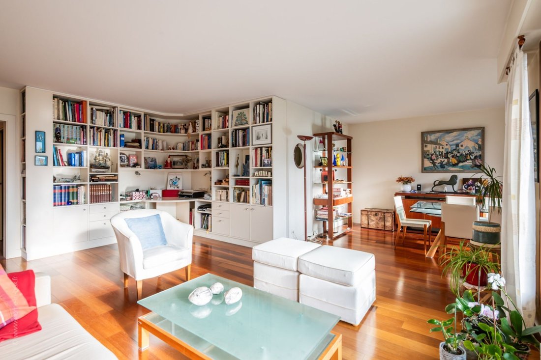 Apartment in Plateau Ouest, Suresnes, France 4 - 19175075
