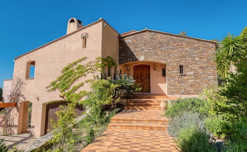 Villa in Le Lavandou, Provence-Alpes-Côte d'Azur, Frankreich 1