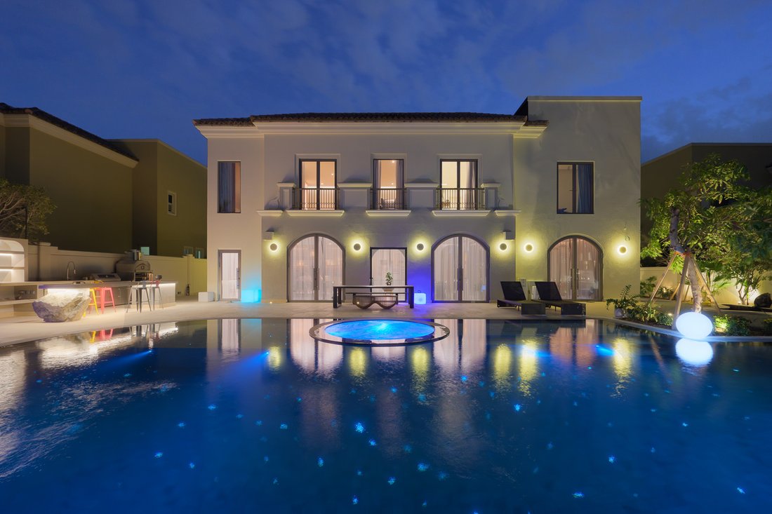 Villa in Al Wasl, Dubai, United Arab Emirates 2 - 19174303