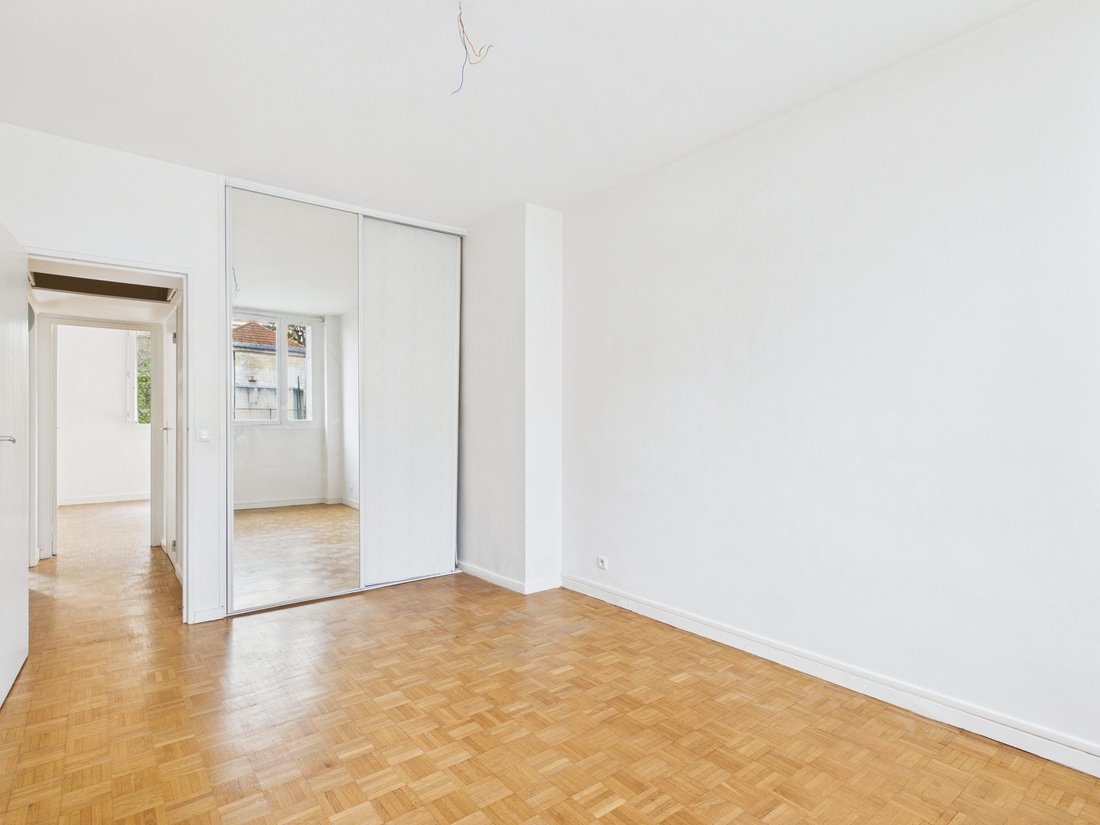 Apartment in Violet Commerce, Paris 15e Arrondissement, Paris 2 - 19174393