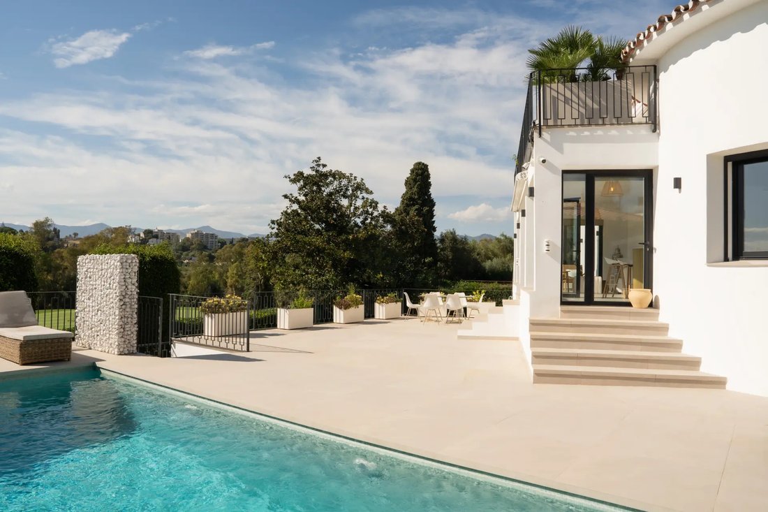 Villa in Guadalmina Alta, San Pedro de Alcantara, Spain 4 - 19169628