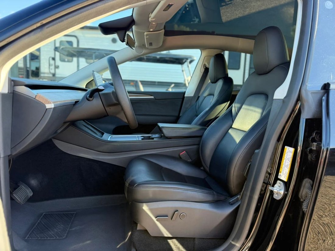 Suv in Orlando, FL, United States 3 - 19075886