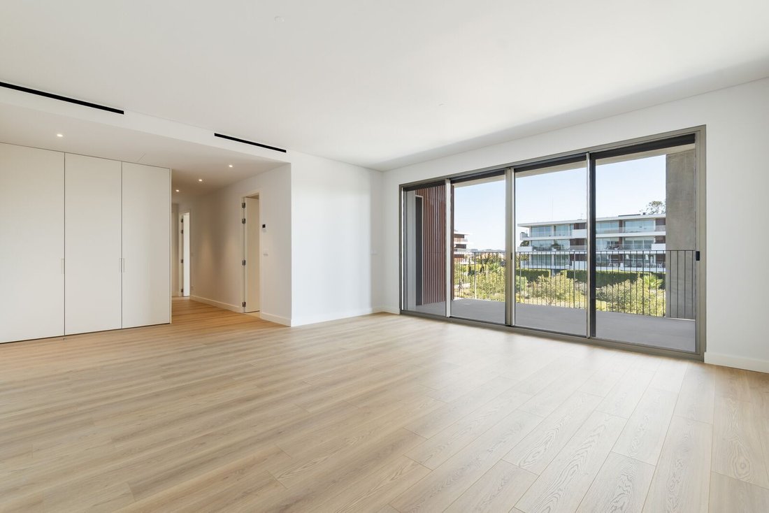 Apartment in Belas, Lisbon, Portugal 3 - 19175828
