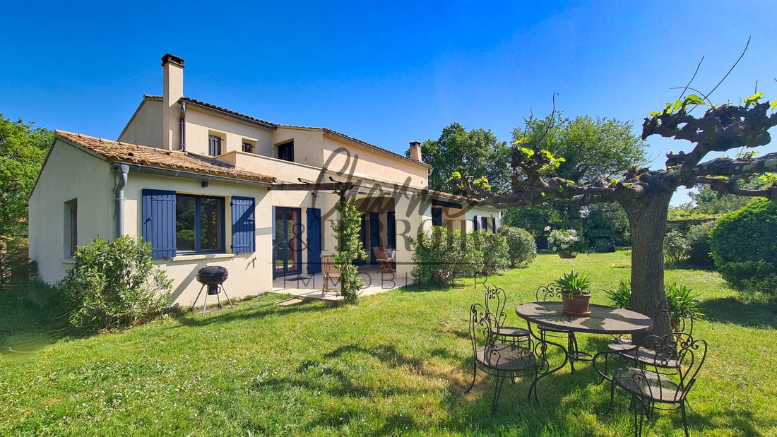 Casa di campagna a Uzès, Occitania, Francia 5 - 19170293