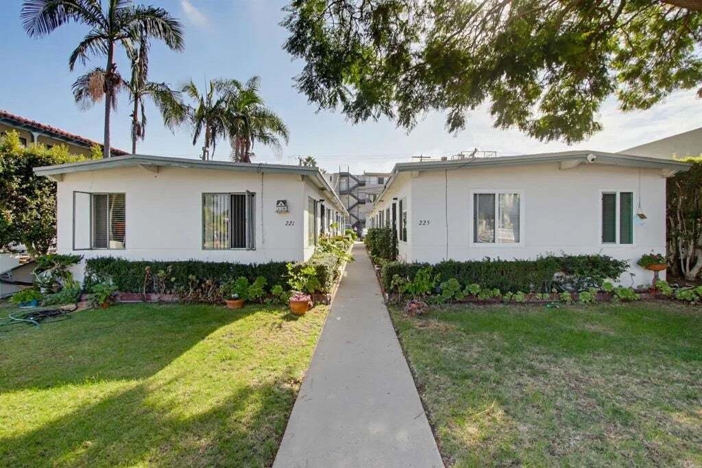 Coronado, California, United States 4 - 19179734