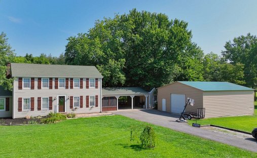 House in Springfield, Tennessee, United States 1
