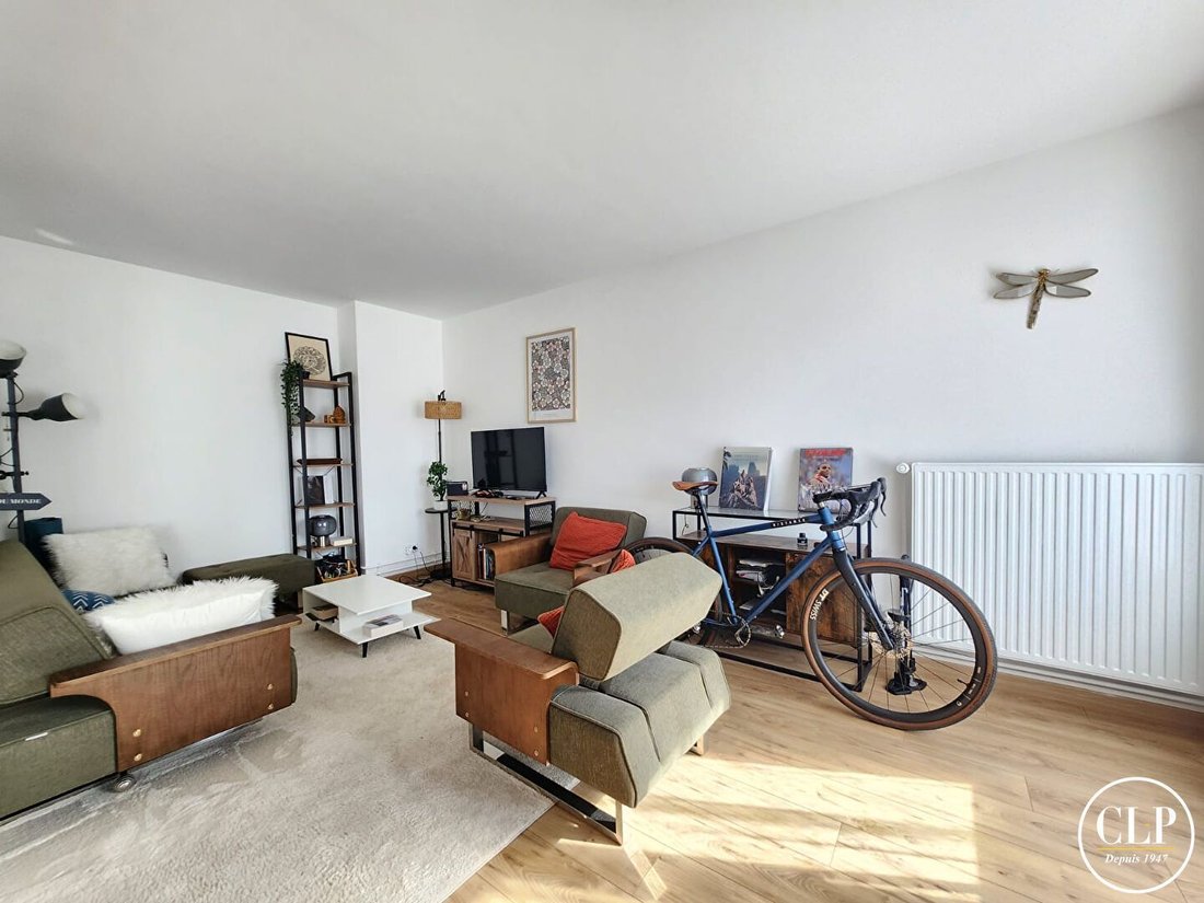 Apartment in Fontenay-sous-Bois, Ile-de-France, France 5 - 19178348