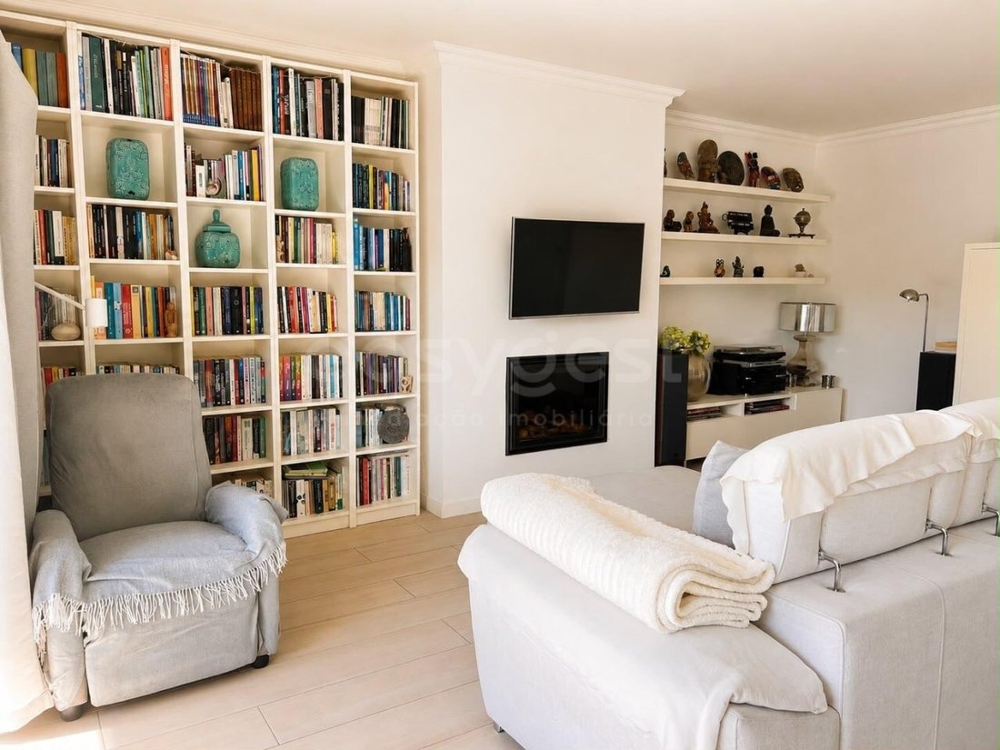 Apartment in Alges, Linda-a-Velha e Cruz Quebrada-Dafundo, Lisbon, Portugal 2 - 19175410