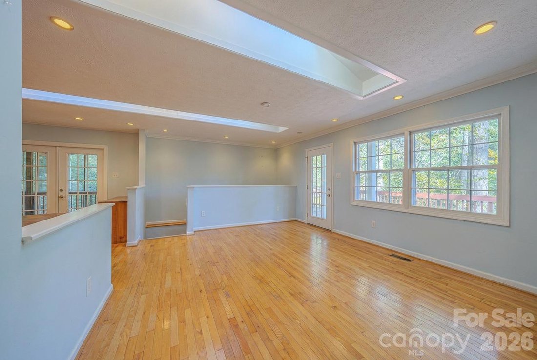 Casa en Asheville, Carolina del Norte, Estados Unidos 5 - 19175644