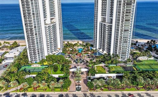 Eigentumswohnung in Golden Beach, Florida, Vereinigte Staaten 1