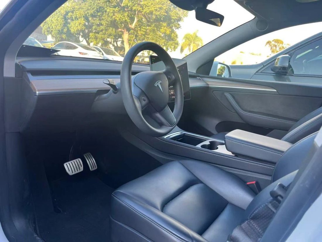 Suv in Costa Mesa, CA, United States 3 - 19175808