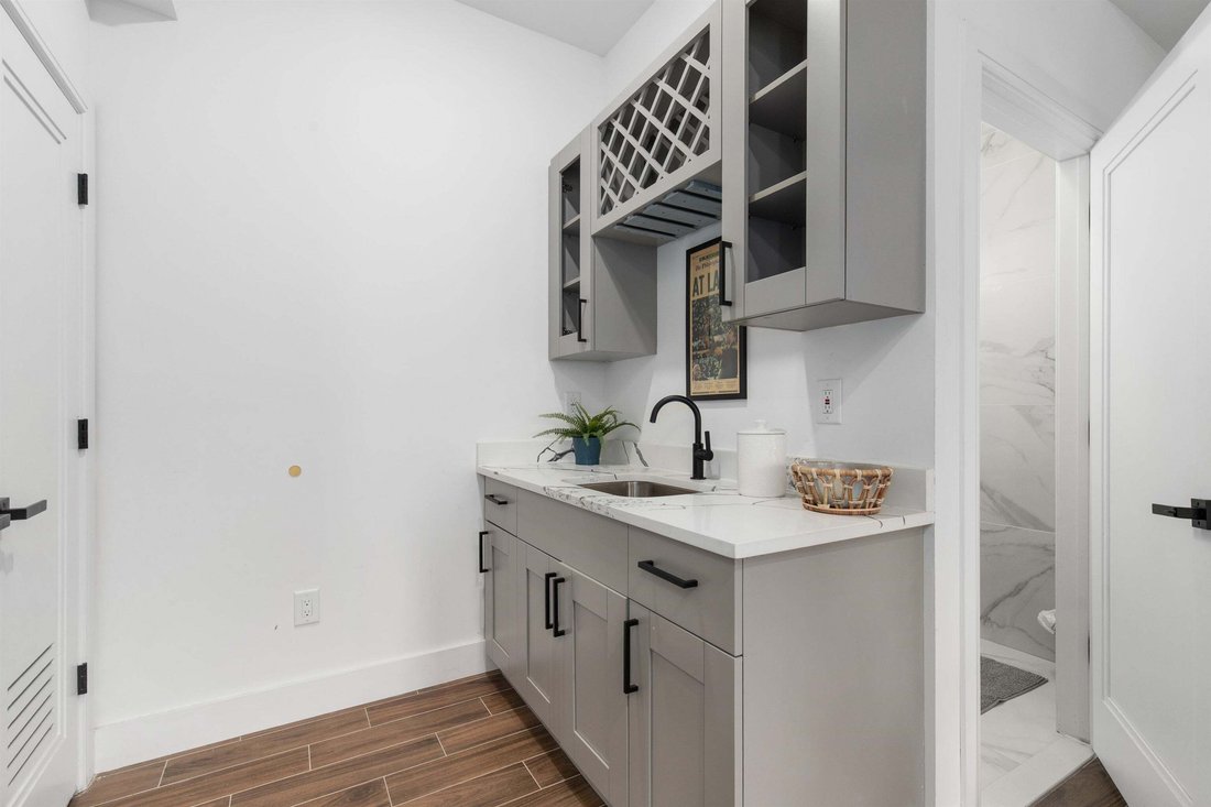 Condo in Jersey City, New Jersey, United States 4 - 19171420