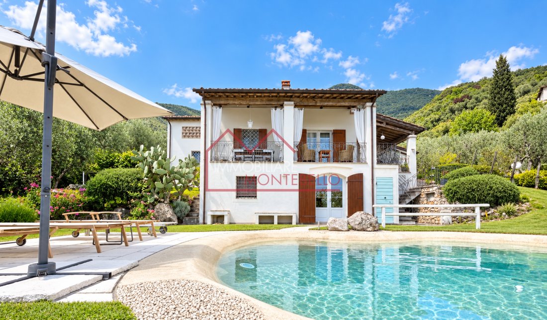 Casa de Campo en Camaiore, Toscana, Italia 1 - 17294619