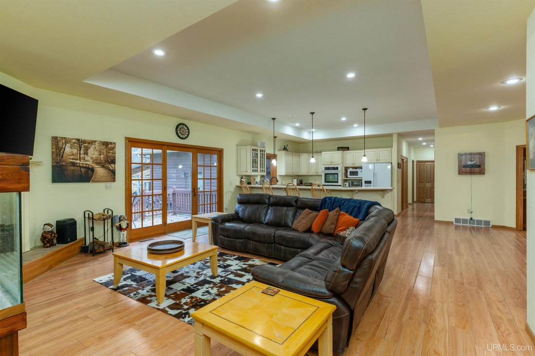 House in Phelps, Wisconsin, United States 3 - 19172416