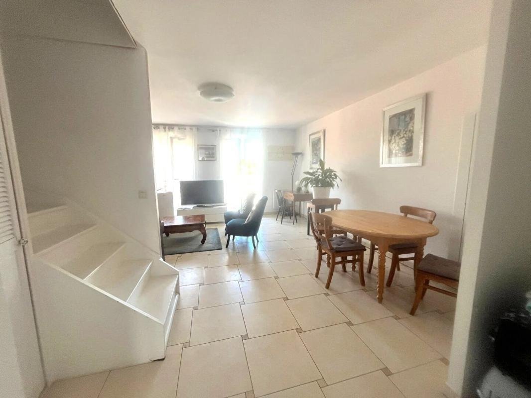 Apartment in Carrieres, Charenton-le-Pont, France 2 - 19145635