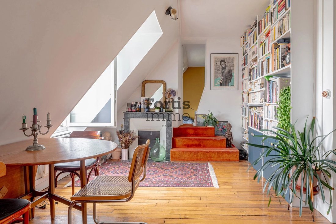 Apartment in Louis Blanc-Aqueduc, Paris 10e Arrondissement, Paris 4 - 19145207