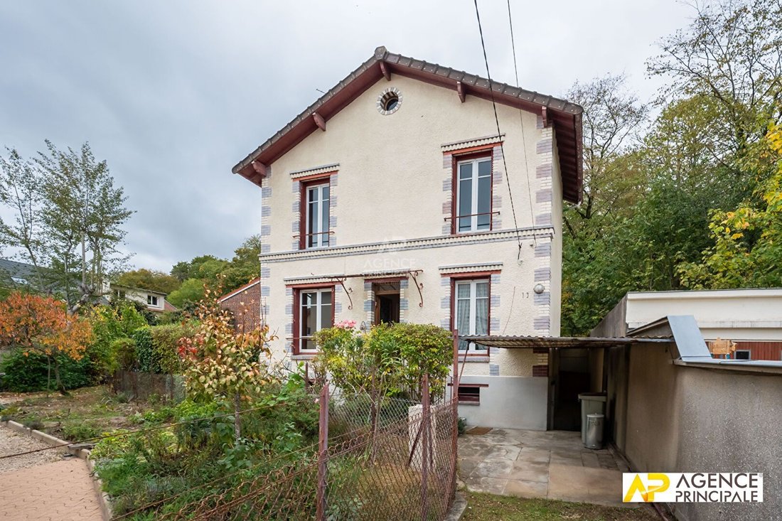 House in Napoleon, Maisons-Laffitte, France 1 - 19173349