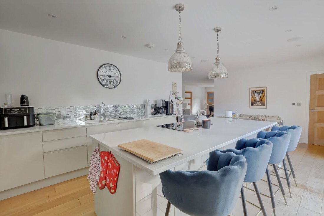 Bungalow in Holmer Green, Klein Missenden, England 4 - 19175016