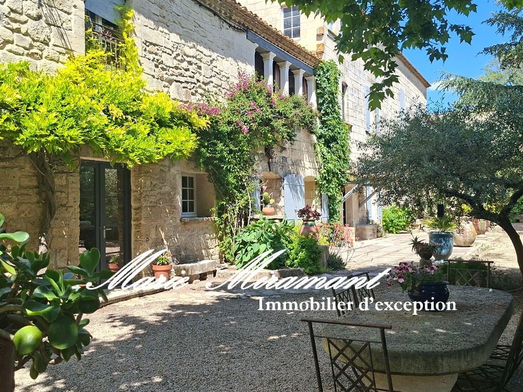 Estate in Arles, Provence-Alpes-Côte d'Azur, France 2 - 19177251