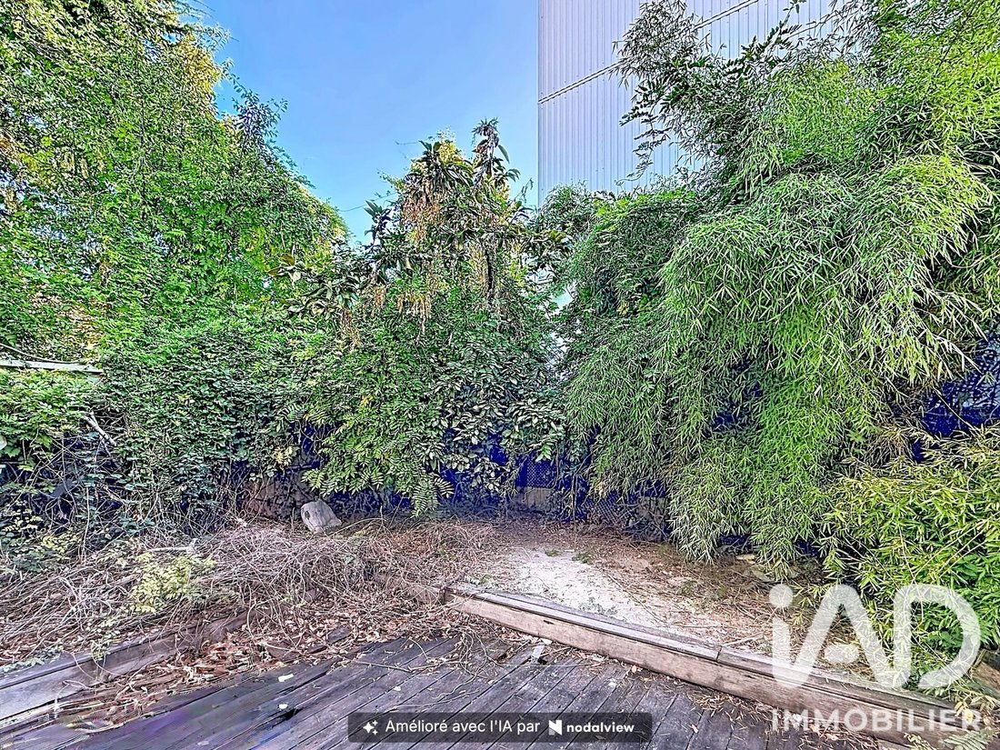 House in Arrondissement of Bobigny, Ile-de-France, France 2 - 19180784