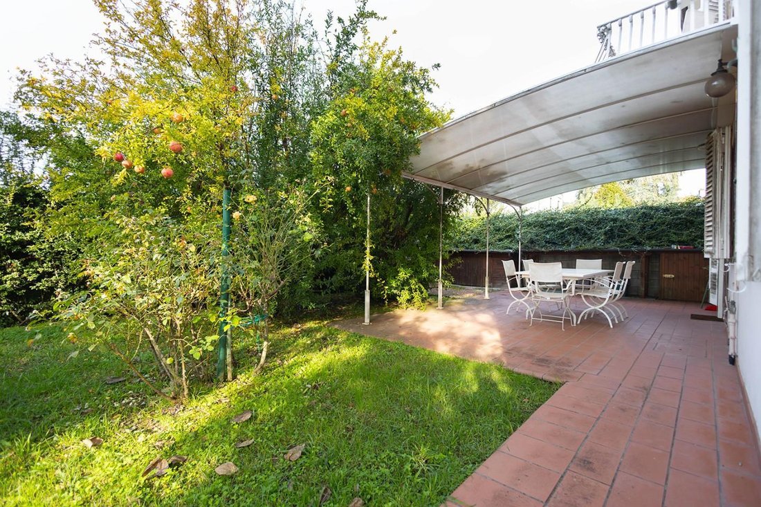 Country House in Pieve di Brancoli, Lucca, Tuscany 2 - 19178361