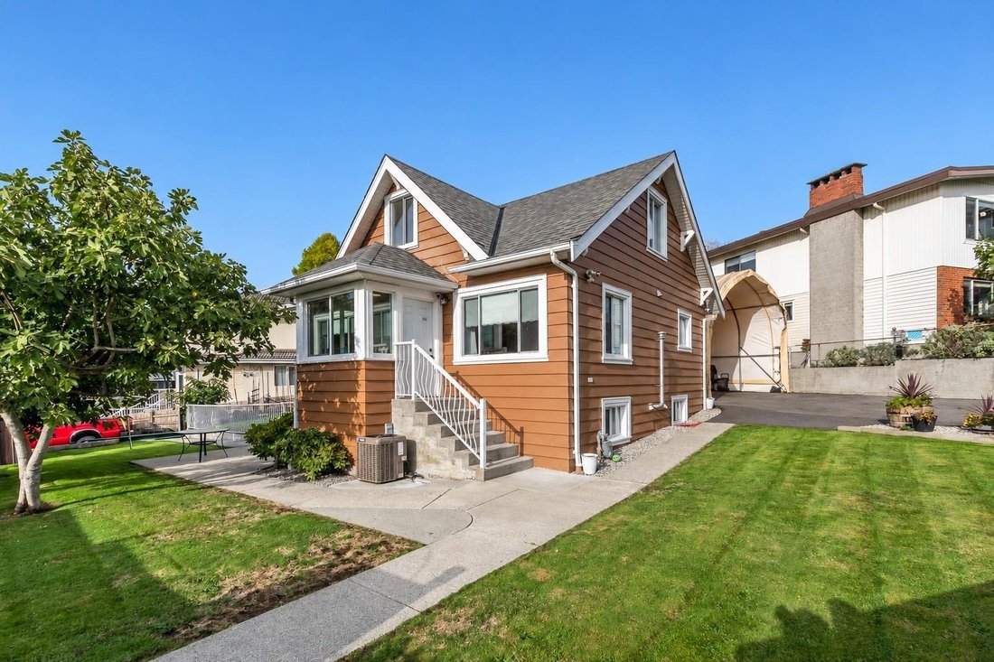 House in Burnaby, British Columbia, Canada 1 - 19179454
