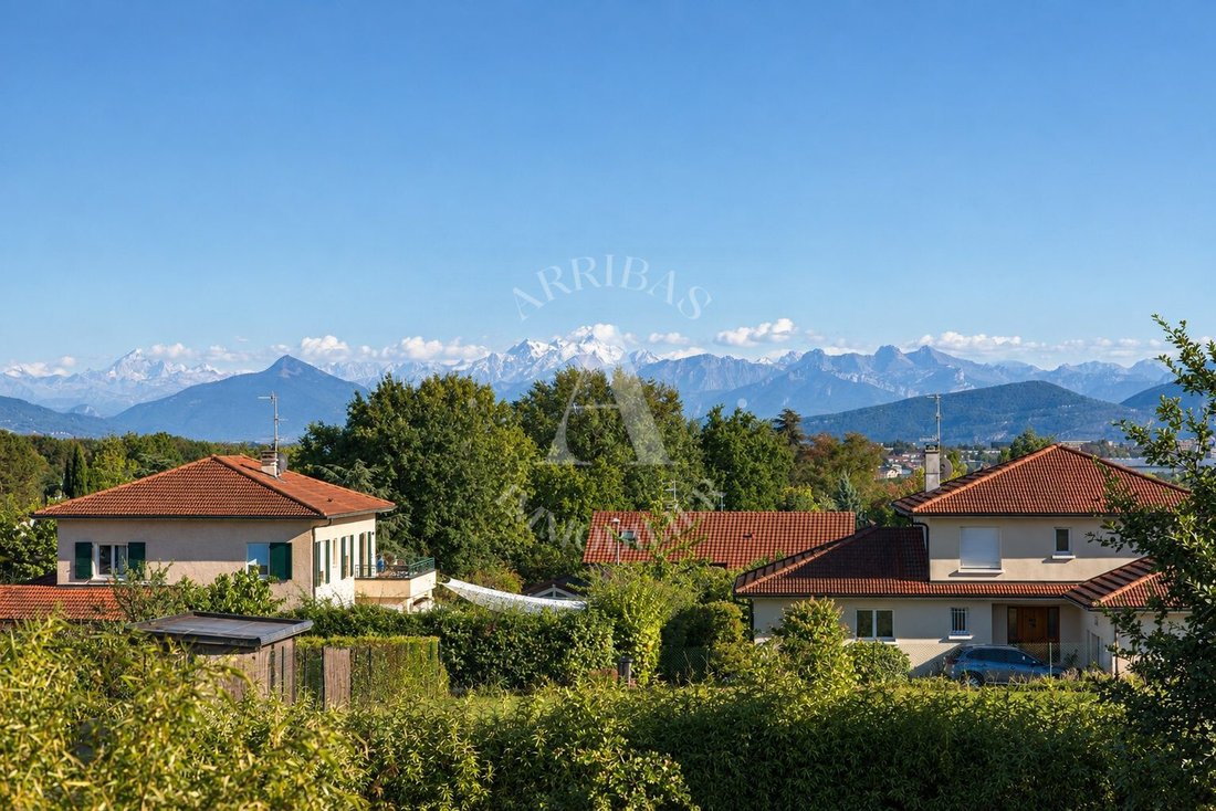 House in Prévessin-Moëns, Auvergne-Rhône-Alpes, France 2 - 19174444