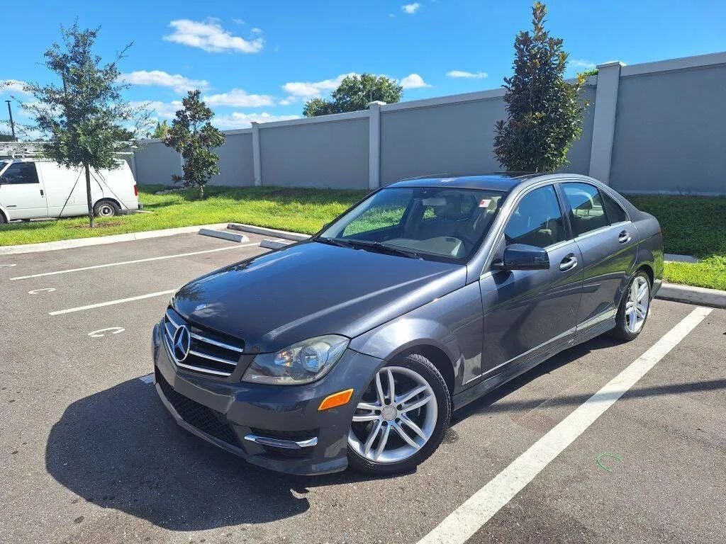 Sedan in Tampa, FL, United States 1 - 19178803