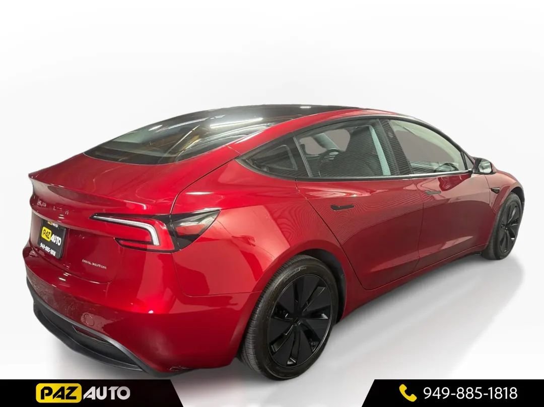 Sedan in Laguna Hills, CA, United States 5 - 19173641