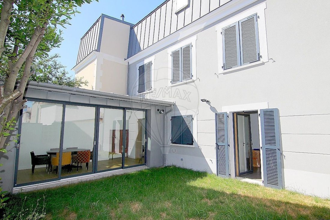 House in Gabriel Péri-Estienne d'Orves, Colombes, France 2 - 19179869