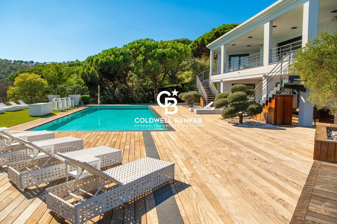 Estate in Basse Suane-Les Virgiles, Sainte-Maxime, France 4 - 19168803