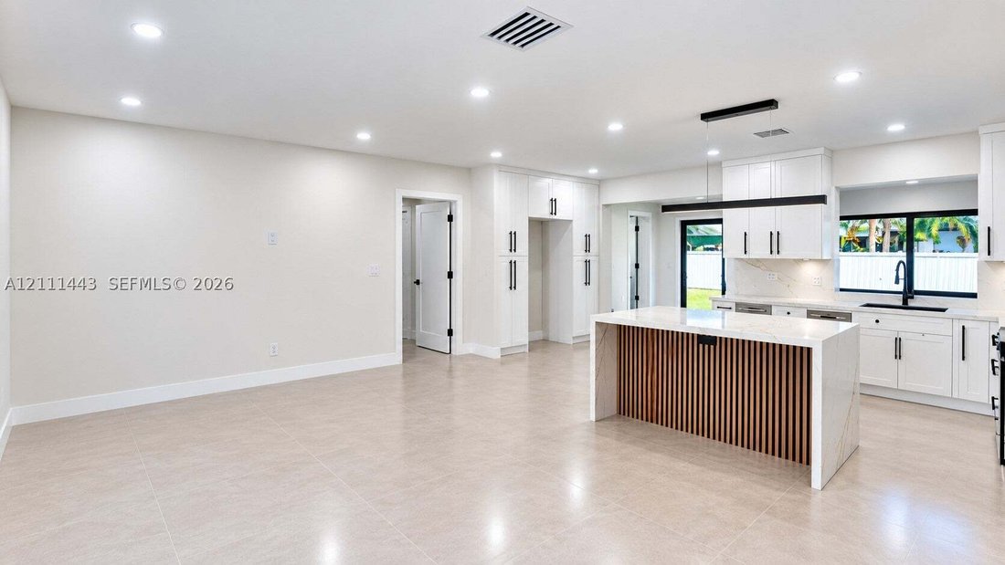 Casa a Cutler Bay, Florida, Stati Uniti 3 - 19178123