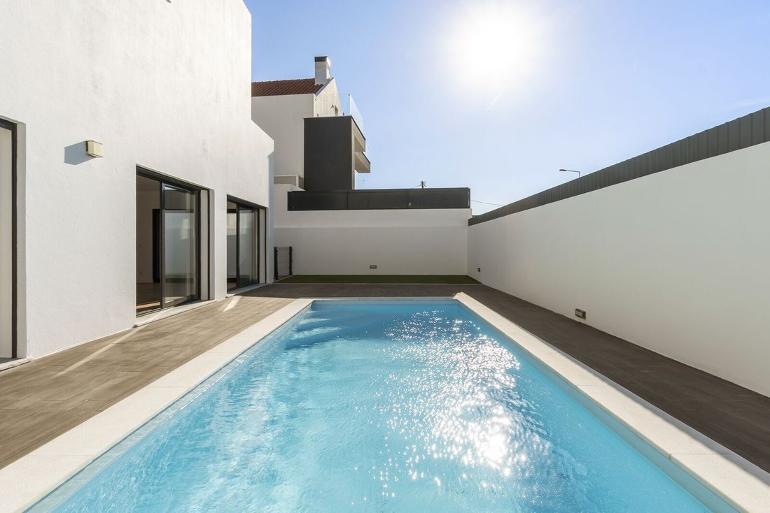 Villa in Sao Domingos de Rana, Lisbon, Portugal 3 - 19175757